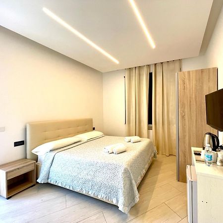 Magenta Rooms Ольбія Екстер'єр фото
