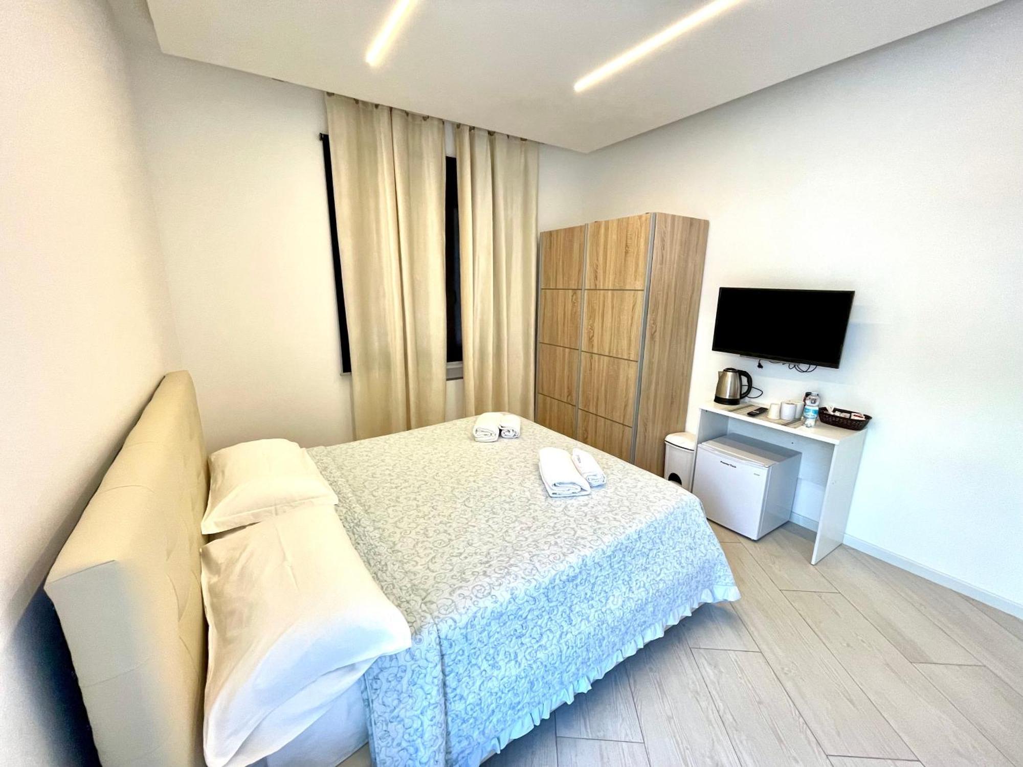Magenta Rooms Ольбія Екстер'єр фото