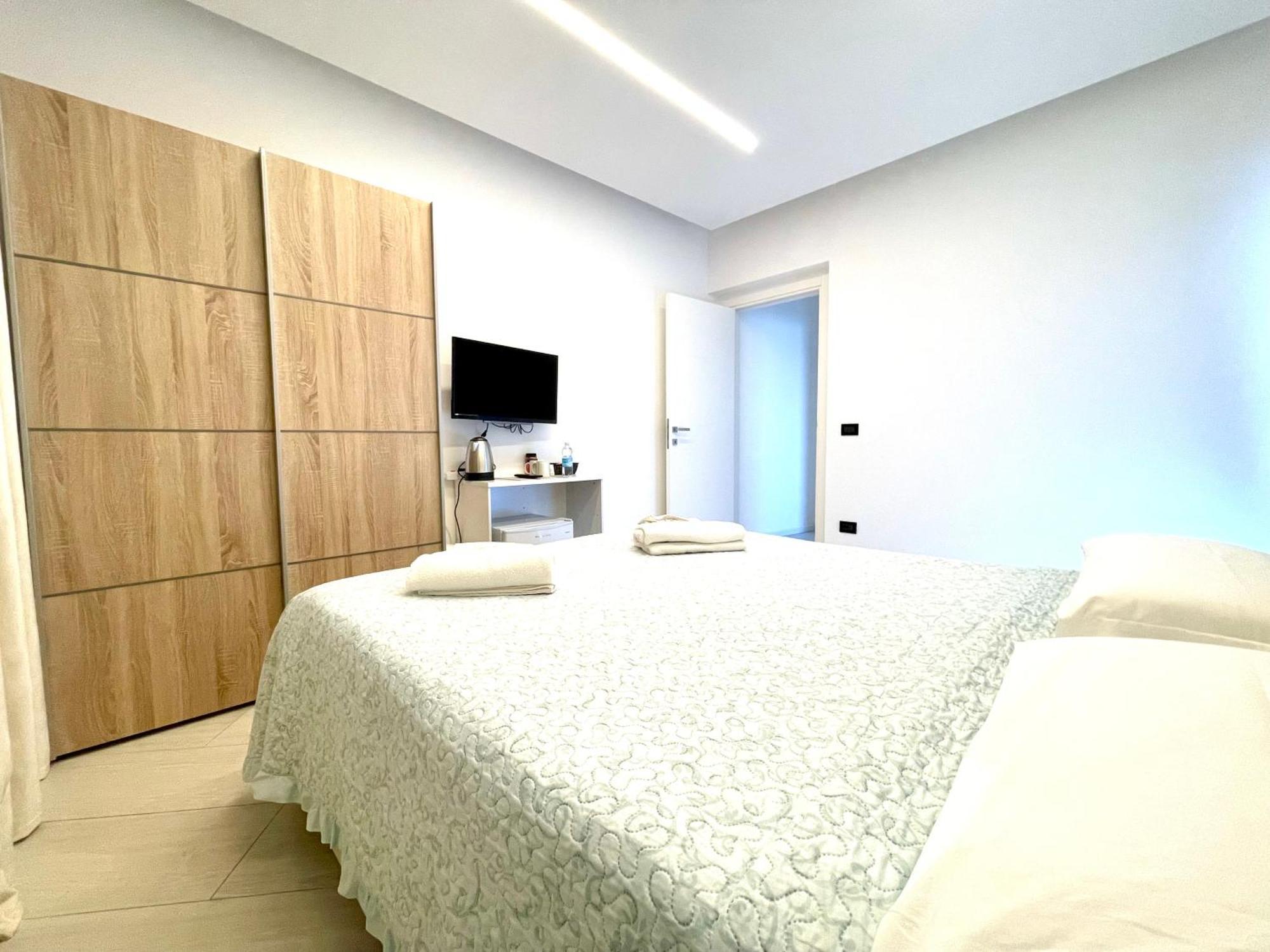 Magenta Rooms Ольбія Екстер'єр фото